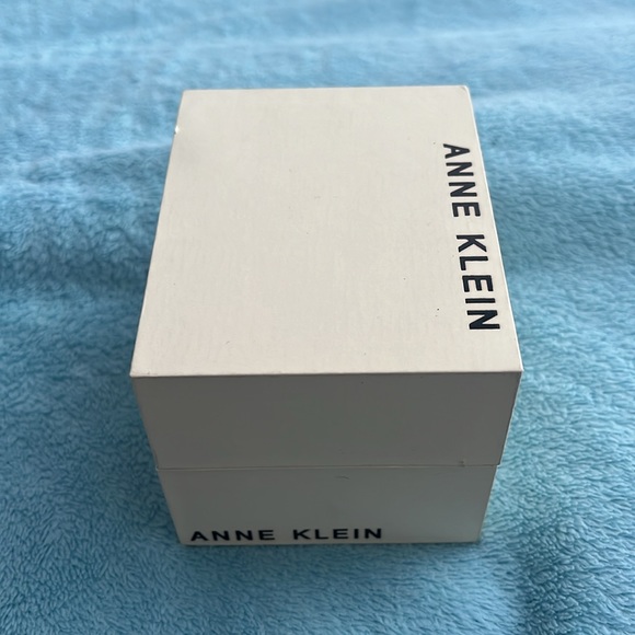 Anne Klein Watch - Picture 6 of 6